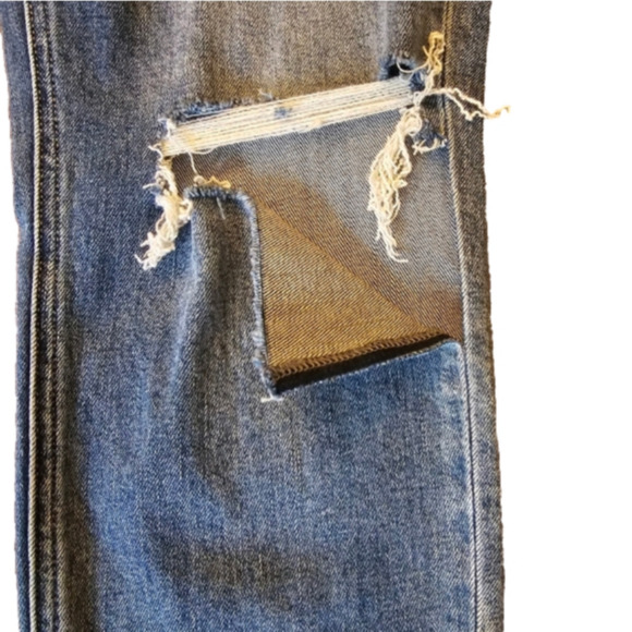 Flying Monkey Light/Medium Wash High Rise Boyfriend Straight Leg Jeans Size 30 - Picture 11 of 16